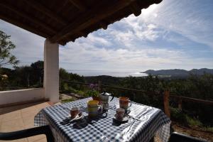 Residence Le Dimore Fiorite di Comino Vista Mare e Vicino al Mare