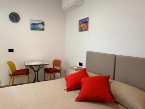 Nina Studio Apartment