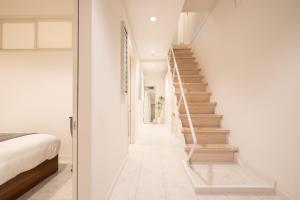 THE COZY NEST ABENO 駅1分 解放感ある一棟貸しヴィラ 長期歓迎 3BR Max9ppl