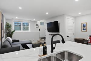Modern 1BR South Health Campus Free Parking
