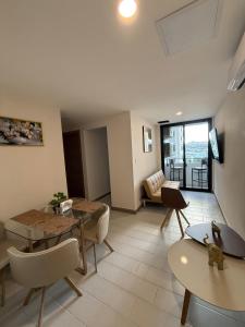 Apartamento Lirios, 2 habitaciones 1 Estudio N11