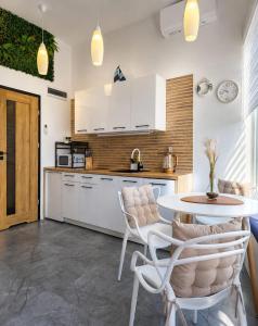 MORSKI SEN-Przytulne studio z antresolą w centrum Mielna
