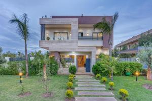 Villa Malak Exceptional Villa at Golf Noria Swimming Pool Fitness Cook,10min from Gueliz