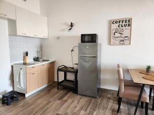 Mare Shine Apartments Reževići