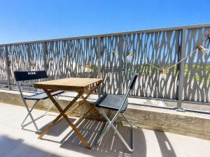 T2 Duplex avec terrasses - Calme & proche Luberon