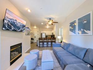 Hidden River Lodge 5969 by SummitCove Lodging