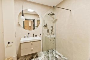 Feel-good retreat - Stylish - Right by the sea