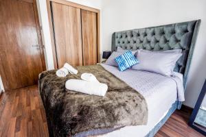 Le joyau de la reine Cosy And Central