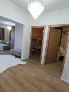 DURRES CENTRAL TWO BEDROOM BOULEVARD APaRTMENT