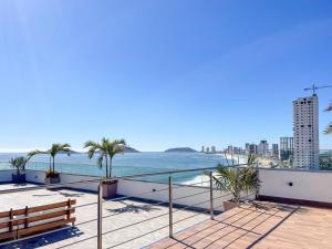 Family-Friendly Apartment near Malecon & Pool