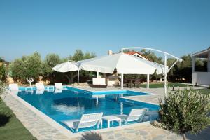 Villa Aelia Kefalos-Private & Spacious with Pool