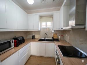 Sarsed Home, Sarande