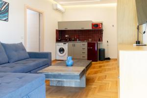 New Ventiri Suite 6, near Hilton, Athens Central , 4 family & Bussines
