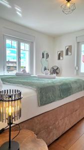 Design I Haus mit 3 Wohnungen I beheizter Swimming-Pool I finnische Sauna mit Holz I Boxspring I Parkplätze