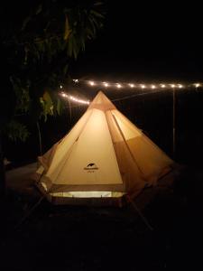 Tribu Kihud "Experience Simple Living"