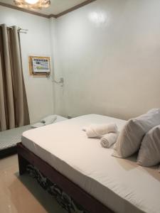 Totos House Room Rental