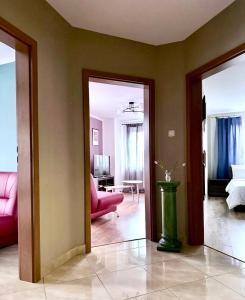 Big-city chic and relaxation the beat of Warsaw!