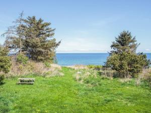 Seaside Serenity at Lumsas Retreat-By Traum