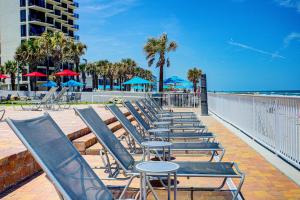 Beach House Inn with POOL & Hot Tub