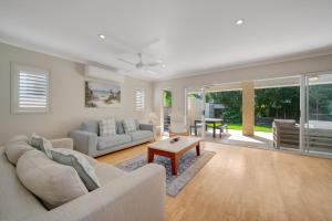 77 Roderick St Moffat Beach QLD