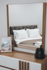 Parthenon Exclusive Suite