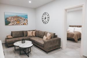 Parthenon Exclusive Suite