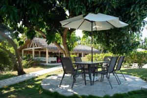 Villa Dominic, Lovers of the Simple and Natural