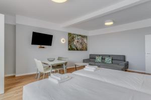 Villa Winter Apt 2 Stylish Stay Near Beaches