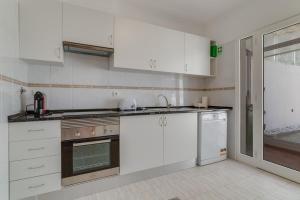 Esfera I Calm Stay With Parking & Workspace