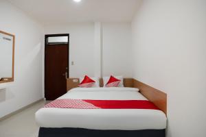 Hotel O Hegarbudhi Residence
