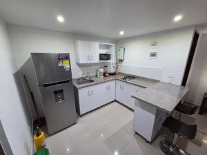 Acogedor apartaestudio con balcon