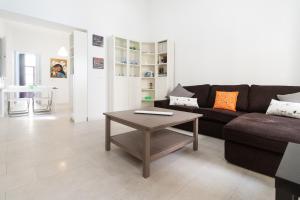 CN PARKING INCLUIDO Apartamento 2D en zona monumental