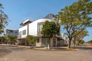 Hùng Villa 5br Full Ac Quite -Rooftop Pool- Bida- New