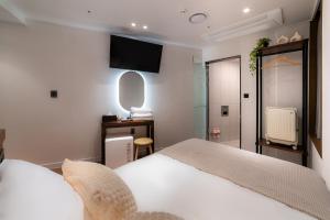 LAHA Boutique DDP Dongdaemun