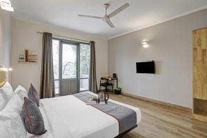 Super Townhouse Crystal Leaf