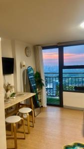 Cozy Staycation in Ortigas Business District