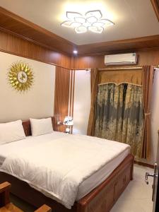 Khách sạn Tam Sơn