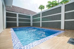 M Villa