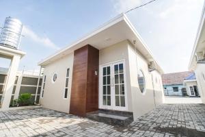 M Villa