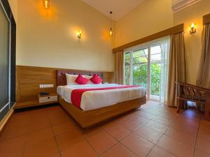 Holiday Courtyard Wayanad