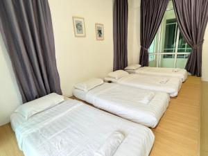 Cameron Three Storey Semi-D at Barrington Home