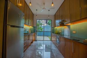Lovina Heights