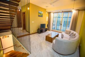 Lovina Heights