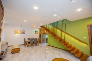 Lovina Heights