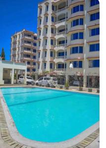 Ocean View Two bedroom apartment with a pool