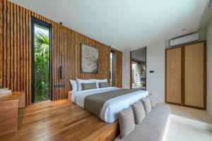 The Line - 5BR Luxury Villa with Cinema & Hot Tub