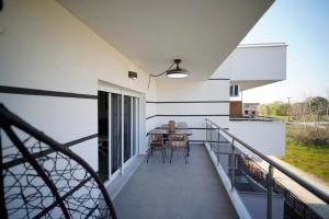 Atinas-Keramoti Apartments