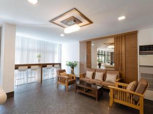 B2 Bangkok Srinakharin Boutique & Budget Hotel