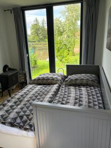 Glamping pod zámkem
