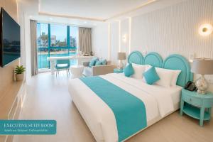 Rise & Shine Hotel